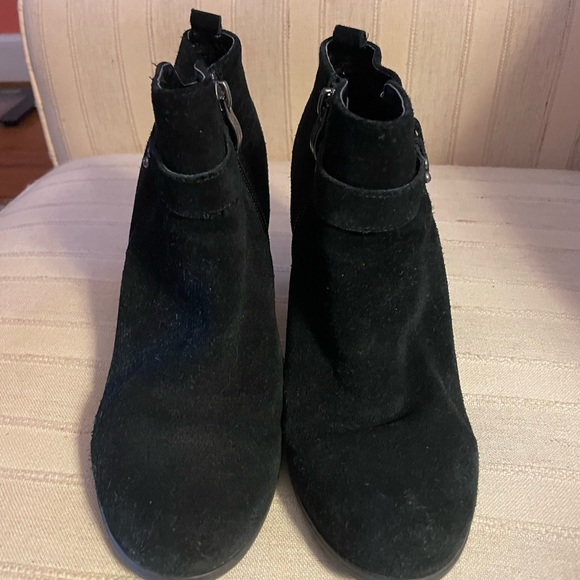 EUC MICHAEL By Michael Kors size 8 women's black suede ankle booties - Picture 2 of 13